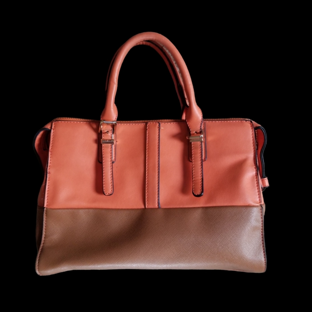 ORANGE AND BROWN FAUX LEATHER   HANDBAG.